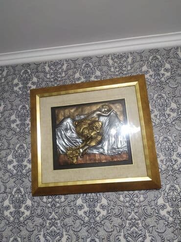 Qızıl və gümüş tonlarda relyefli dekorativ tablo - Kompozisiya