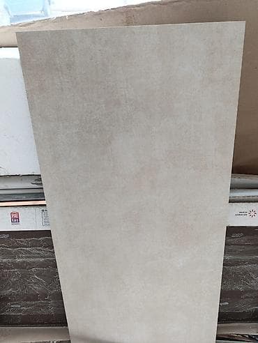Keramika plitə – böyük ölçü, bej rəng, mat səth 12 ededdir ölçu 150.60
