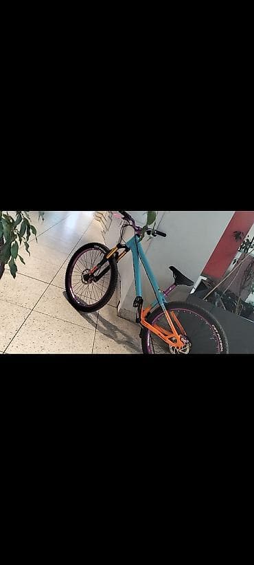 strim velosiped 29: Dirt/Street tipli dağ velosipedi – xüsusi yığma - Rəng: mavi–narıncı — 2