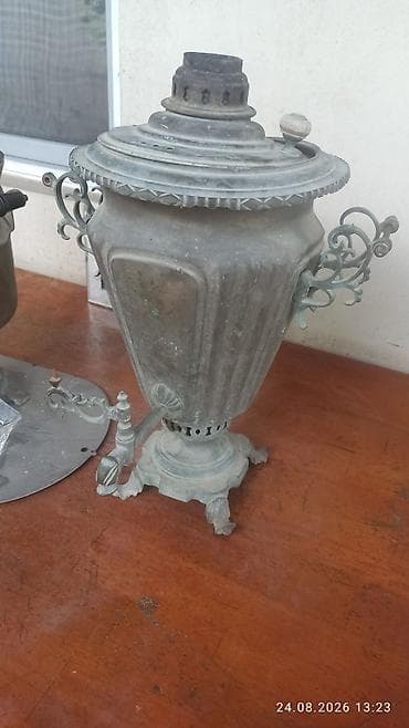 Qədimi samovar təmirə ehtiyacı var - Material: tökmə metal (dözümlü — 2