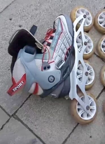 Ağ və qara rənglərdə olan bu rollerbleydlər idman və istirahət üçün