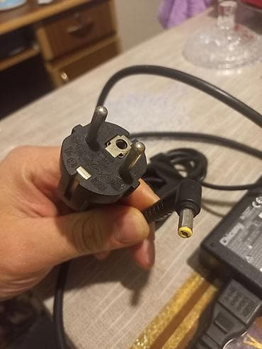 intel core i5: Chicony noutbuk adapteri/şarj qurğusu Texniki göstəricilər: - Brend — 3