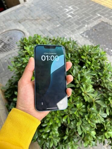 irşad iphone 15: IPhone 13, Göy — 3