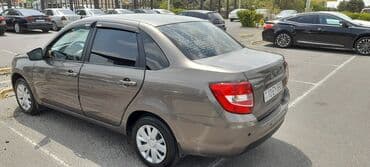 şlanqların satışı: Lada Granta sedan - Kuzov: qəhvəyi rəng, kompakt sedan - — 9