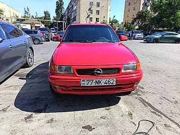 opel kolpak: Opel Astra: 1.6 l | 1996 il 253555 km Sedan — 10