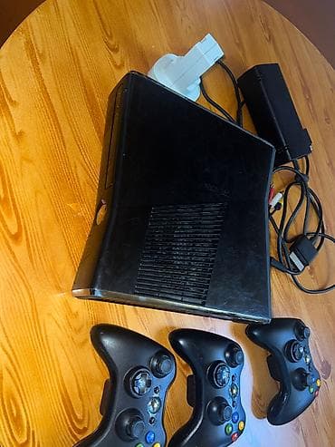 xbox coystik: Salam! Şəkillərdə gördüyünüz Xbox 360 Slim modelini satıram. Konsol — 2