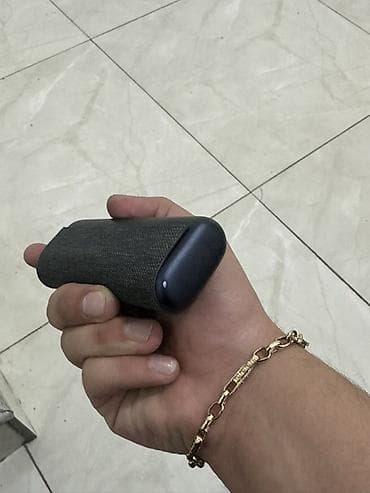 dinamik ev: Kompakt portativ Bluetooth kolon - Cibə sığan, ovuca rahat oturan — 1