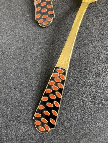 Mətbəx aksesuarları: Məhsul: Çay qaşıqları dəsti gumuw 875 eyar 1. 125 qr 2. 150 qr - — 3