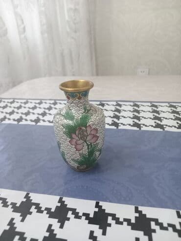 mis aşsüzən: Bir vaza, Mis — 1