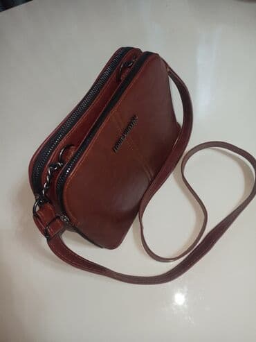 çant: Çiyin çantası, Louis Vuitton — 2