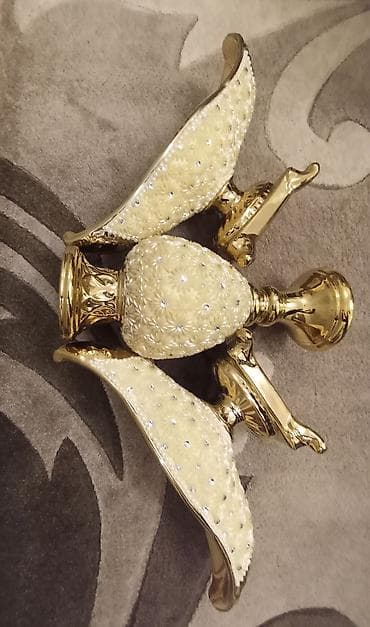 süni guller: Güldan desti.Teze kimidir.Hec bir prablemi yoxdur.3ü bir yerde — 2