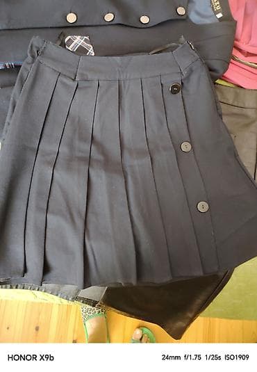 jeans: Qadın geyim dəsti – Cins gödəkcə və qatl vaxtlı ətəklər - Cins — 4