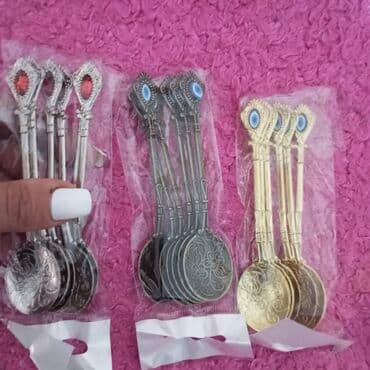 Gözmünçugulu. qirmizi. däşlarla. müräbbä. qaşiglari