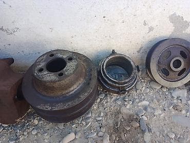 vaz 2106 kuza satilir: Avtomobil üçün müxtəlif metal ehtiyat hissələri Təsvir: - Şəkillərdə — 2