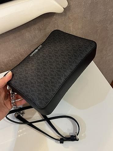 Şəxsi əşyalar: Çiyin çantası, Michael Kors — 2