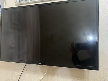 Xiaomi Mi televizor TƏCİLİ satilir - Ekran: təxminən 43–50 düym