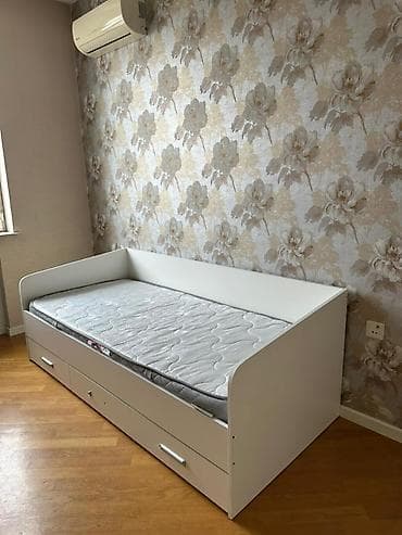 Oğlan və qız üçün, İşlənmiş, Dolab, Yazı masası — 3