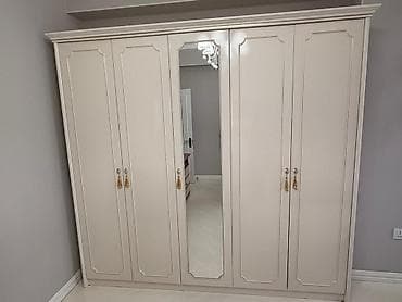 İşlənmiş, 5 qapı, Güzgülü, Bej, Digər material, Açılan, Düz dolab