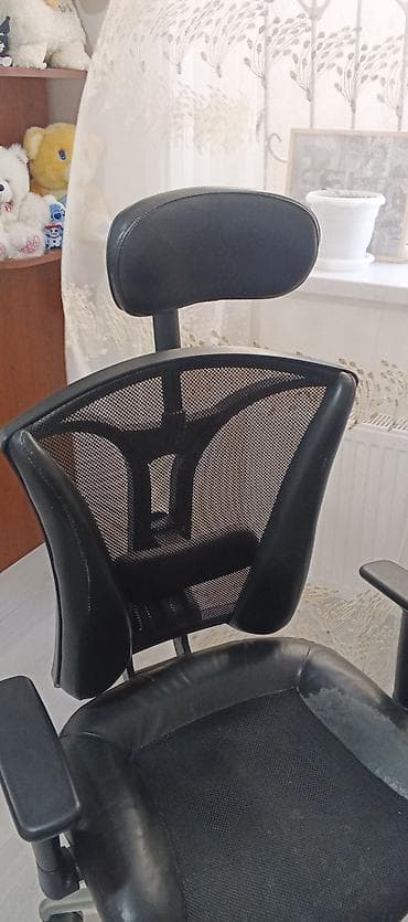 işdənmiş mebel: Erqonomik ofis kreslosu - Baş dəstəyi: hündürlüyü və bucağı — 2