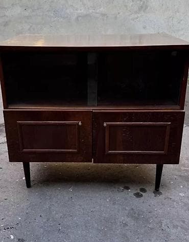 Düz TV altlığı, Polkalı, Taxtalı