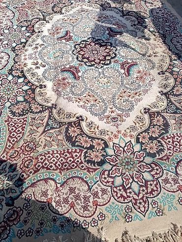 Digər ev dekoru: Xalça – klassik Şərq naxışlı, böyük ölçülü - Dizayn: Mərkəzdə — 5