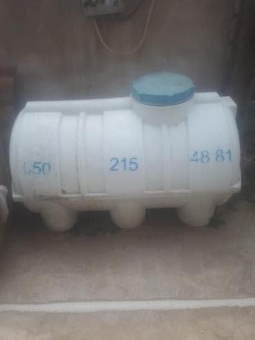 su ceni: 1 tonluq plastik su çəni - Tutum: 1 ton - Material: plastik (ağ — 3
