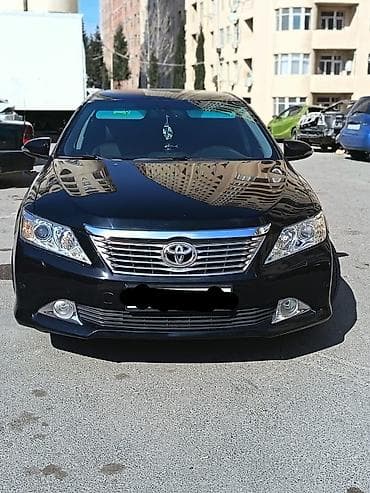 Toyota Camry: 2.5 l | 2014 il Sedan