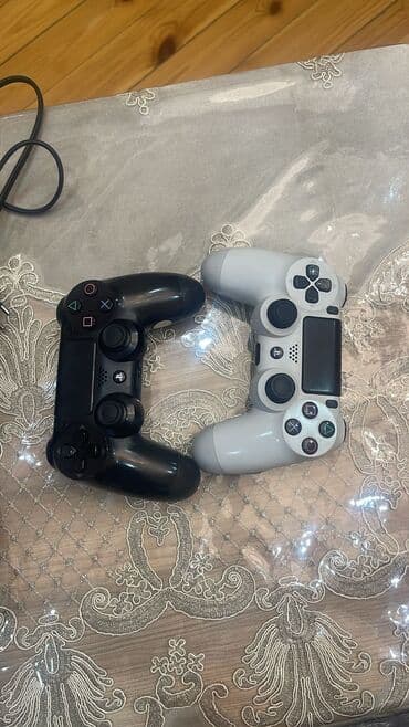 пульт playstation 3: PlayStation 4 (PS4) oyun konsolu dəsti - Model: Sony PlayStation 4 — 2