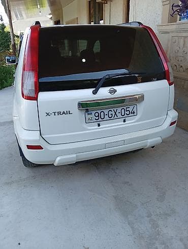 nissan mini: Yaxşl vəziyətdədir udar yoxdu 10ildi məndədir təcili satıram gedirəm — 7