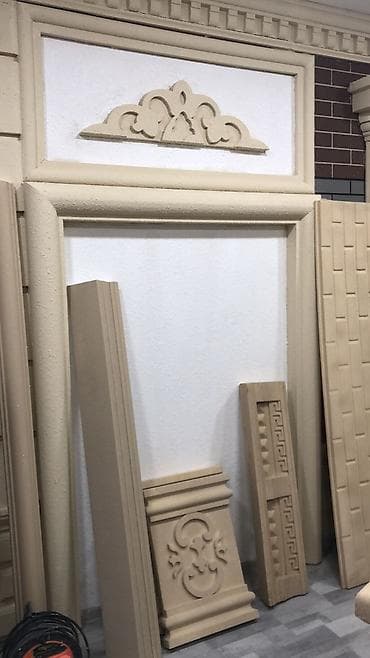 Qapı tacları və plintusları: Bizim zavodda istehsal olunan materiallar divarlarınızın həm gözəl — 2