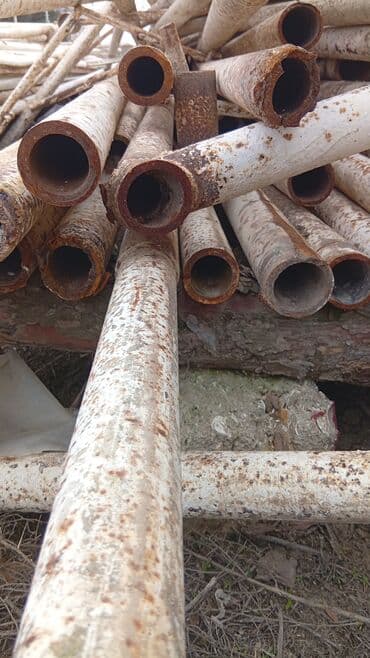 Двери и комплектующие: Məhsul: Metal borular (fərqli ölçülərdə, toplu) Təsvir: - Material — 4