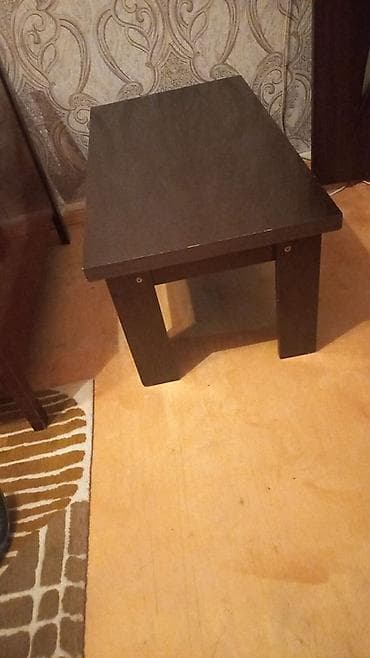 Jurnal masası, Laminat, Dördbucaq masa