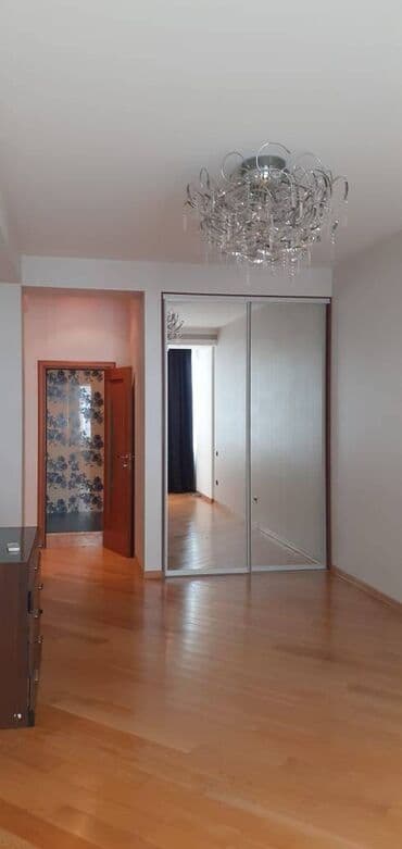 ağdam kirayə evlər: Gənclik metrosu yaxınlığında,18 mərtəbəli yeni tikilinin 17 ci — 11