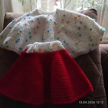 ana bala dəst: Əl işi uşaq geyimi dəsti - Tərkib: toxunma (yundan/akril qarışığı — 1