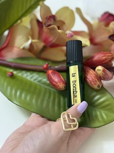 “La Bomba” ətir yağı – roll-on flakon - Növ: roll-on ətir yağı -