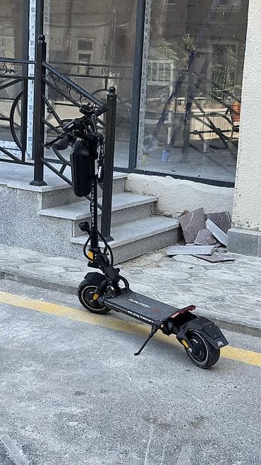 Elektrik nəqliyyatı: İşlənmiş Elektrik samokat 9", > 1000 Vt, > 45 km/s, Ünvandan götürmə, Pulsuz çatdırılma, Ödənişli çatdırılma — 3