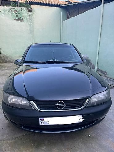 Opel Vectra: 2 l | 1996 il 230000 km Sedan