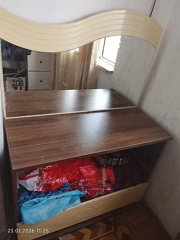 Rəflər: İşlənmiş, Kupe, Düz dolab, Qarderob, paltar dolabı, Azərbaycan — 2