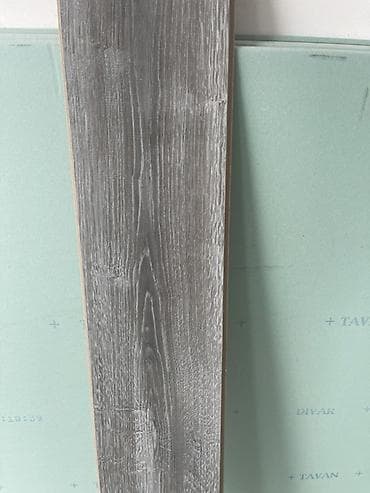 kabab sisi: Boz-ağac teksturalı laminat döşəmə taxtaları - Rəng və dizayn — 2