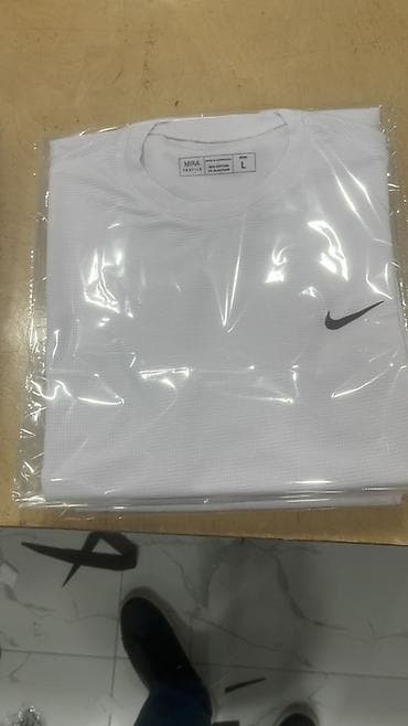 Kurtkalar: Ağ rəngli kişi T‑şörtü - Model: klassik qısaqol, dairəvi yaxa - Rəng — 6