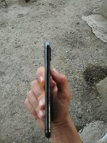 irsad iphone 11 pro: IPhone Xs, Qara — 4