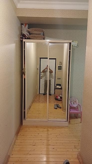borular: Güzgülü şkaf - Ön hissə: 2 ədəd sürgülü qapı, tam boy güzgü — 2