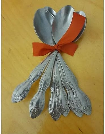 Qaşıqlar: HAMISI,BİRLİKDƏ. Təzə,və,İşlənmiş. 5,ədəd,böyük,salfetka,qabları — 2