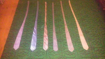 кожаная куртка мужская: Kişi üçün qalstuklar satılır.Heç bir problemi yoxdu.100 %. Qiymeti — 5