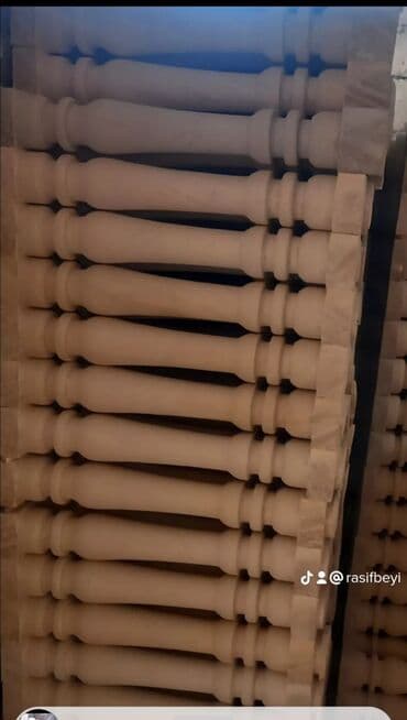 балясины из камня: Ağ rəngli, müxtəlif formalı və ölçülü dəmir-beton sütunlar. Bu — 36