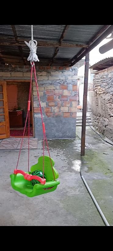 Həyət evləri və villaların satışı: 3 otaqlı, 200 kv. m, Kredit yoxdur, Orta təmir — 3