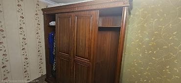 1001 xirdavat: Klassik üslubda iri həcmli qarderob şkaf - Material: taxta teksturalı — 2
