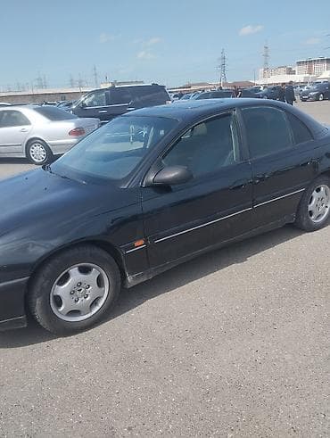 passat b6 bufer: Opel Omega B sedan - Kuzov: 4 qapılı sedan, qara rəng - Salon: qara — 3