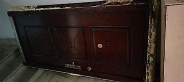 col qapi: Giriş qapısı – qəhvəyi rəng, klassik panelli dizayn (3 kvadrat relyef — 2