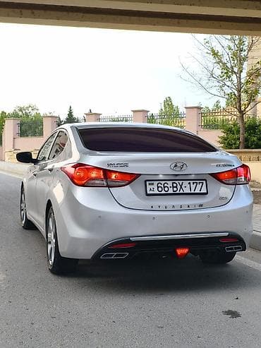 prado 4 mator: Hyundai Elantra: 1.8 л | 2013 г. Седан — 7